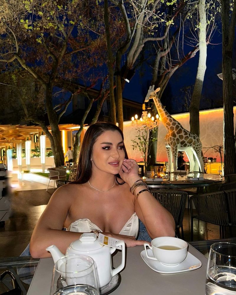 larisa popa, larisa popa demisie, cu ce se ocupă larisa popa 