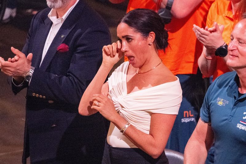 meghan markle, meghan markle în lacrimi, mehghan markle și kate conflict 