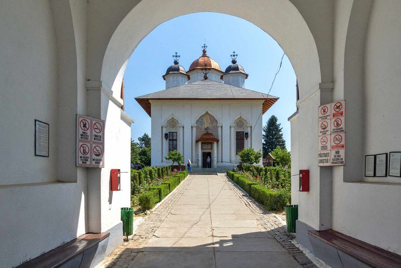 Biserică