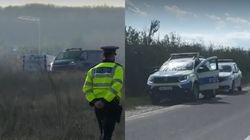 Imagini tulburătoare în cazul cadavrului găsit pe un câmp din Dâmbovița, lângă autostradă. Momentul în care rămășițele femeii sunt găsite de o echipă de muncitori, surprins de camerele de supraveghere