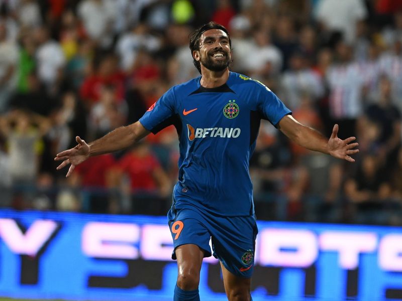 Andrea Compagno, fotbalist legitimat la Tianjin Jinmen Tiger