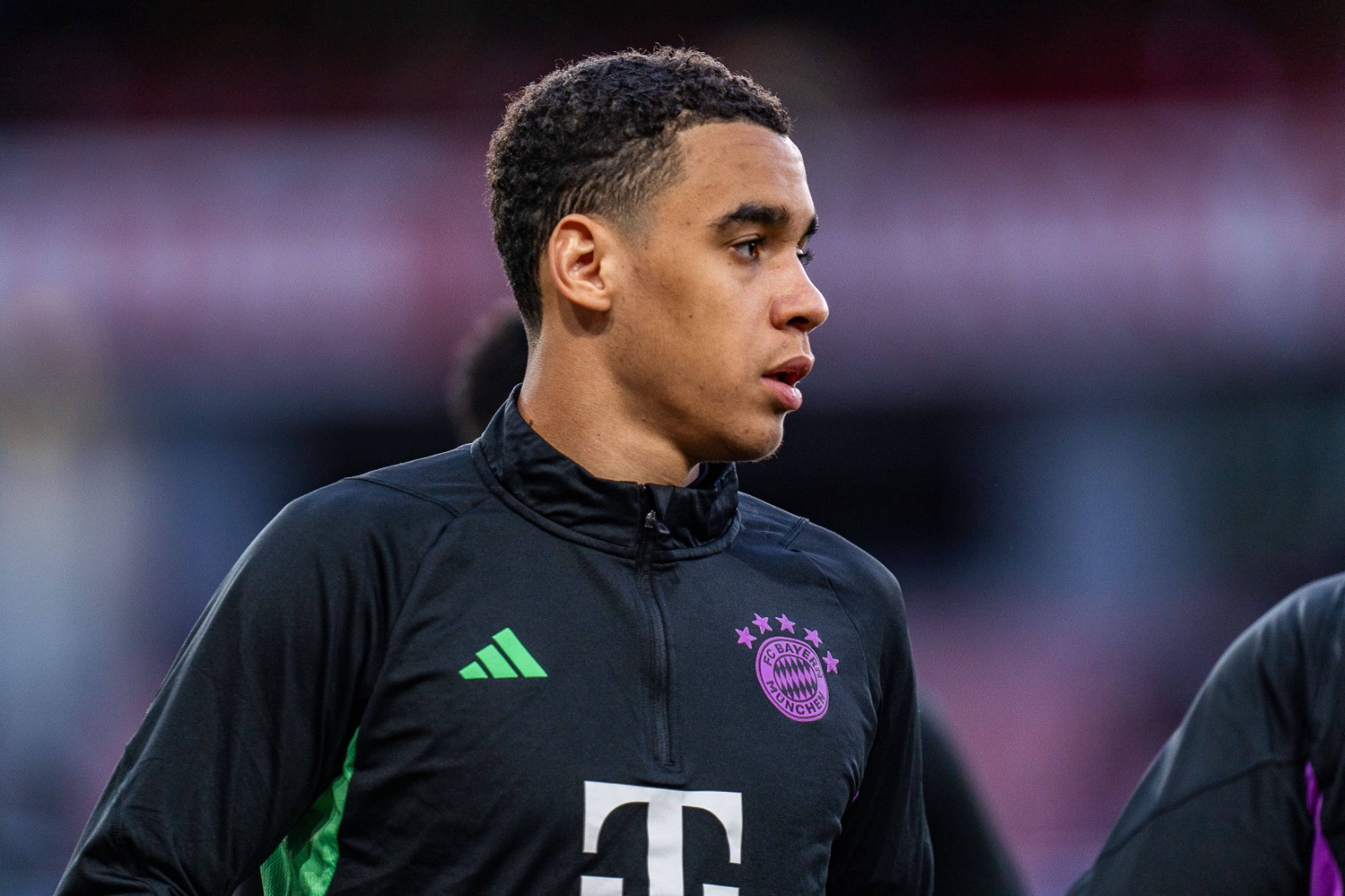 Anunț cutremurător. Jamal Musiala a spus de ce boală suferă, după ce a leșinat de două ori pe teren! Celebrul fotbalist a făcut crize neurologice.”Știu că pot părea înfricoșătoare la prima vedere, iar…”