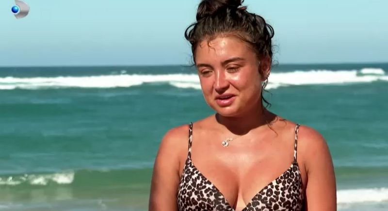 adina insula de 1 milion