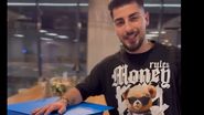 Tricou Patrick, postare Larisa, fani
