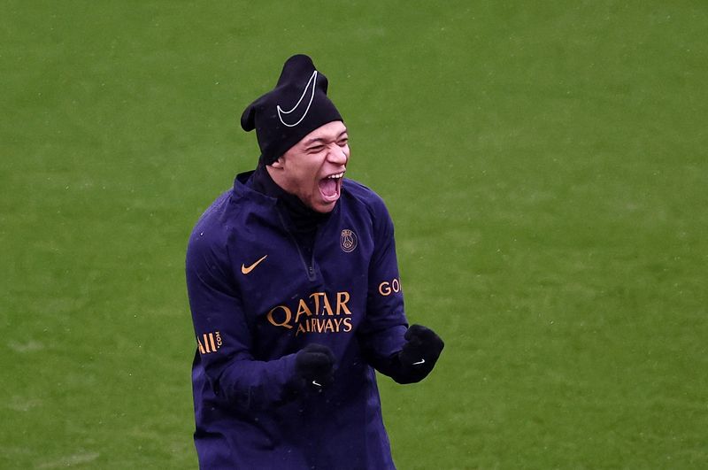 Kylian Mbappe, fotbalsit legitimat la PSG