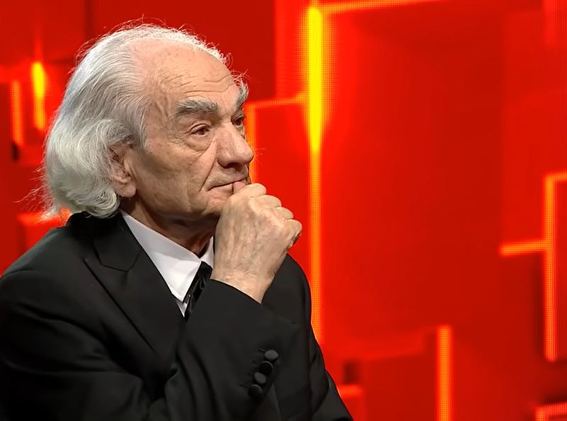 Leon Dănăilă, în cadrul emisiunii „40 de întrebări”, moderată de Denise Rifai  leon dănăilă interviu, leon dănăilă, leon dănăilă biografie
