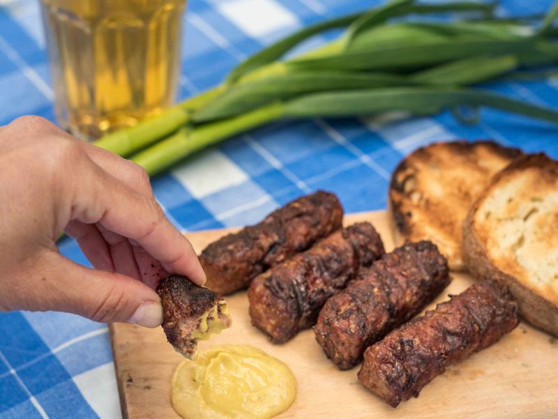 1 mai, ziua muncii, mici de 1 mai 