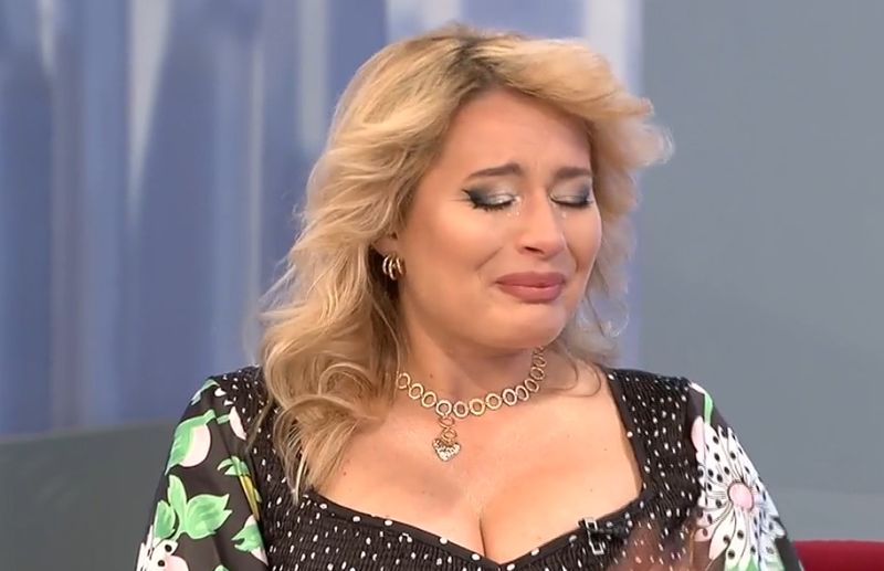 Laura Cosoi, în lacrimi