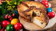 Pască tradițională, ouă vopsite, flori de primăvară
