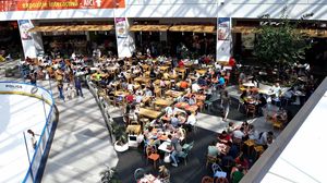 Incinta mall-ului