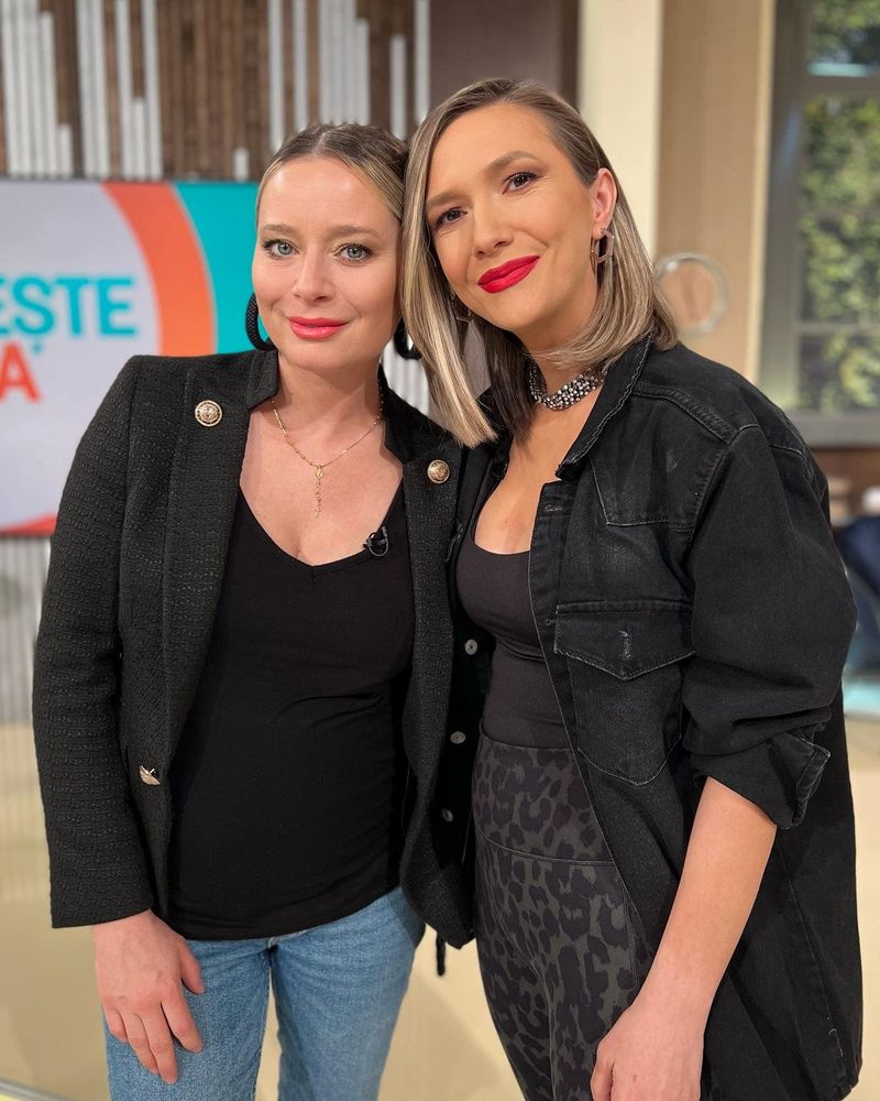 Laura Cosoi și Adela Popescu