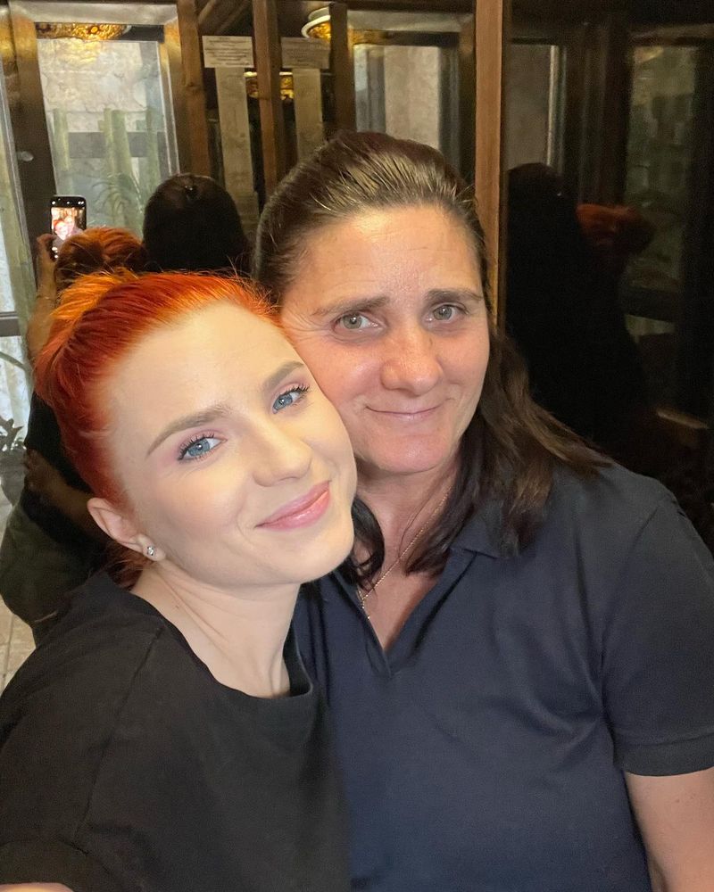  Cristina Ciobănașu și mama sa biologică