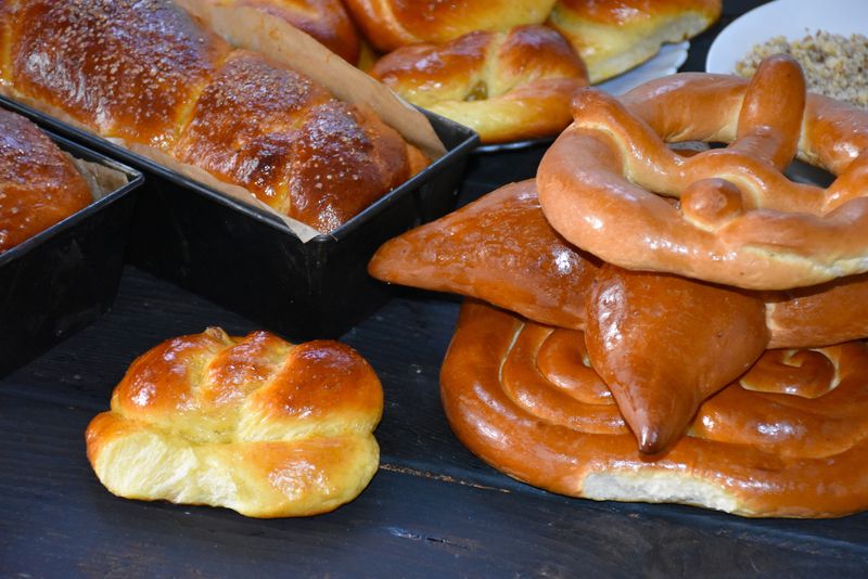 Colaci, pâine, cozonac, pentru pomană