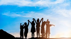 Siluete de copii  umbre, copii, cer