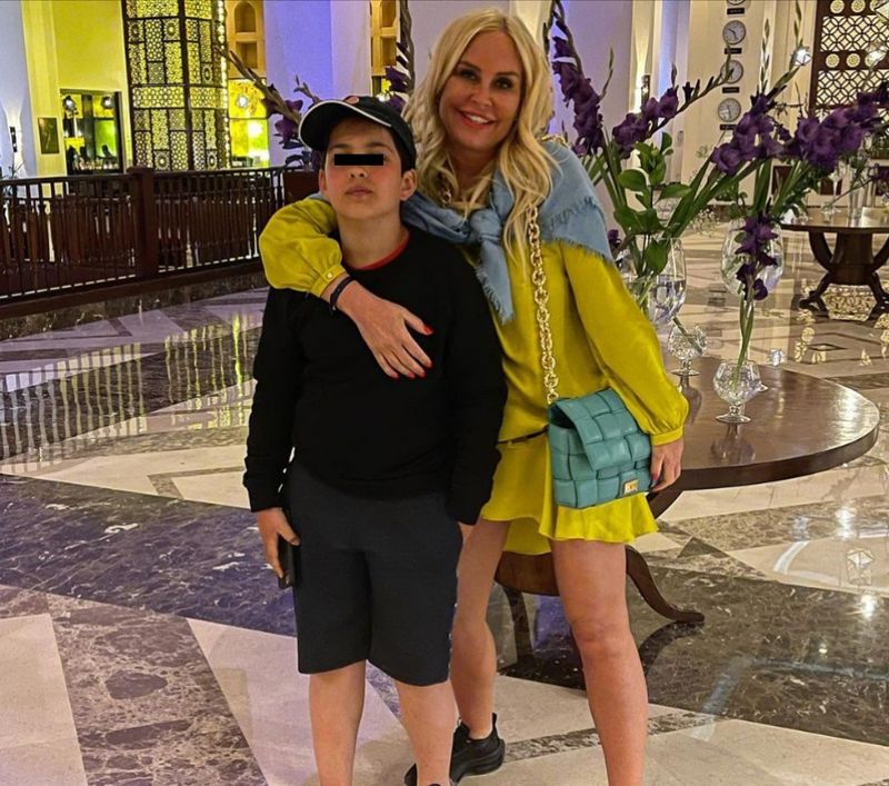 Vica Blochina și fiul ei, Edan vica blochina copil