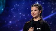 Carla Munteanu pe scenă la Românii au Talent