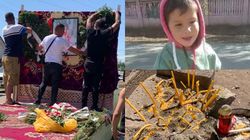 Imaginile durerii de la înmormântarea Raisei, fetița ucisă de propriul verișor! Zeci de persoane au condus-o pe ultimul drum, chiar de Ziua Copilului
