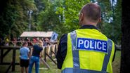 Polițist mușcat secția de votare