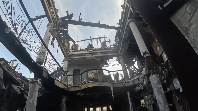 Vila de la Izvorani în care a locuit Irinel Columbeanu