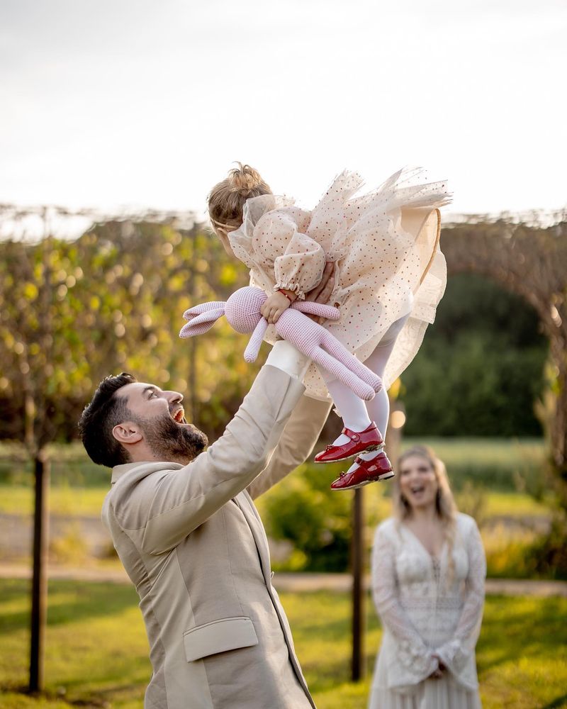 Gina Pistol și familia sa