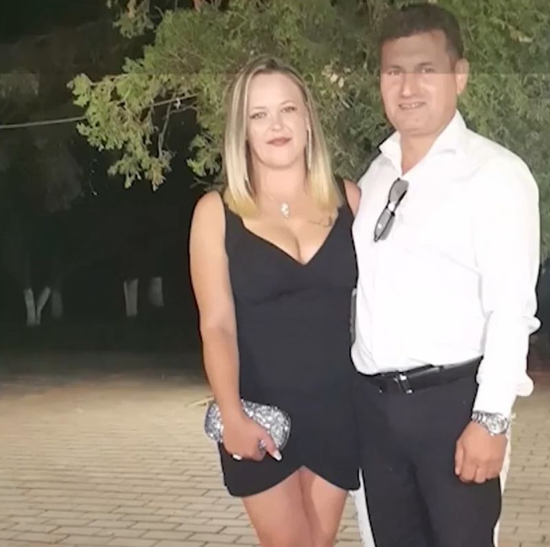 Motociclistul și iubita lui