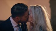 Laura Cosoi și Jorge, sărut în filmul „Retreat Vama Veche”