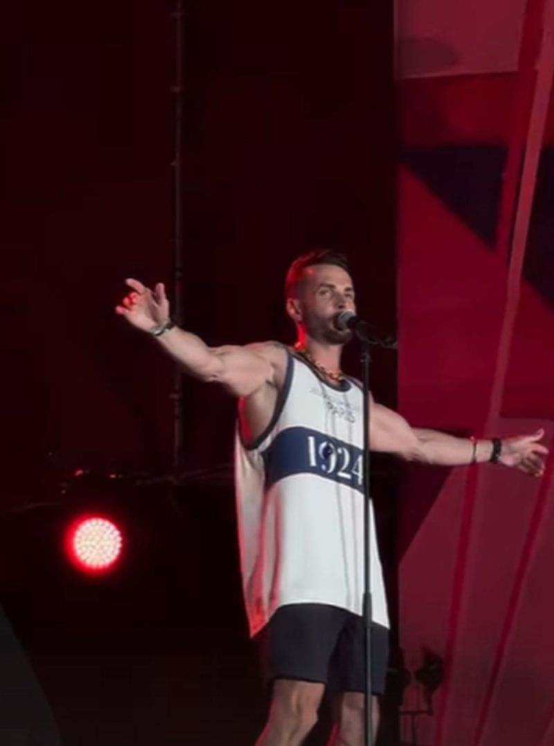 randi pe scena