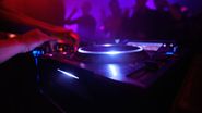 dj in club