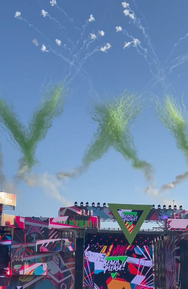 Scena de la Beach Please, în prima zi de festival beach please