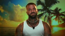 Imagini rare cu Marcel Andrei, ispita de la „Insula iubirii”, înainte să aibă tatuaje, mușchi și barbă! Așa arăta „Maluma de România” pe vremea când lucra în armată