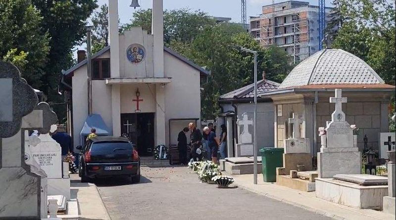 andrei versace inmormantare