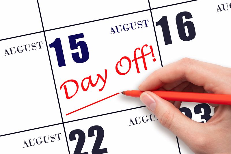 calendar 15 august, zi libera