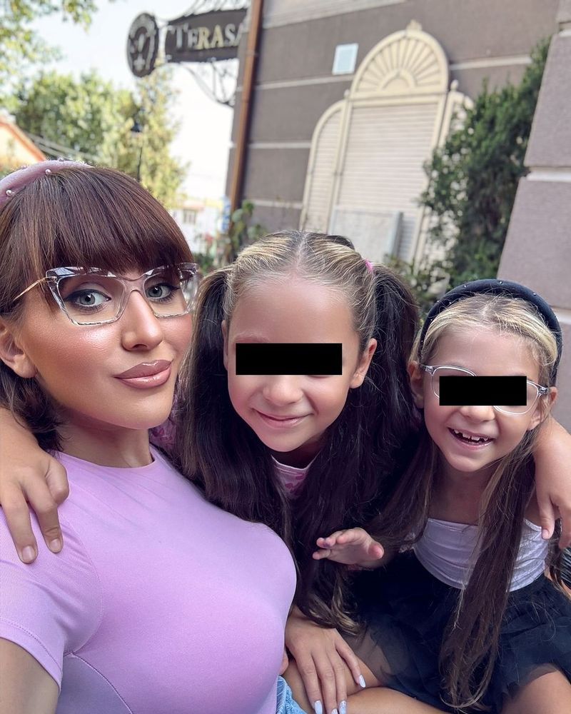 Dana Roba fiice Chantal și Celine