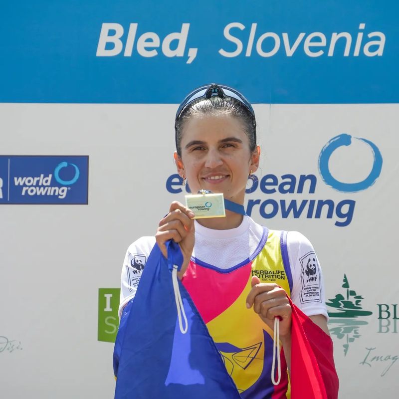 Ionela Cozmiuc Ionela Cozmiuc