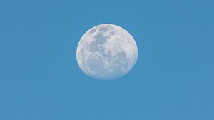 luna plina, zi, cer senin