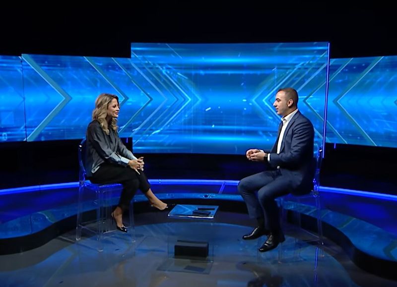 Bianca Iordache și ministrul Digitalizarii, în timpul interviului de la Play IT bianca iordache ministrul digitalizarii