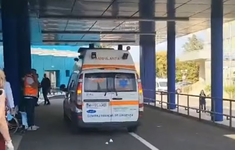 Mai mulți elevi din Mehedinți s-au ales cu toxiinfecție alimentară Mai mulți elevi din Mehedinți s-au ales cu toxiinfecție alimentară