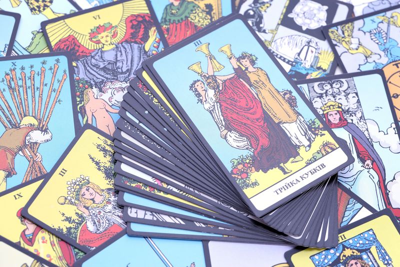 tarot, carti, magie, ocultism