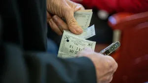 Bilete gratis pentru acești studenți. Unde le pot folosi și ce condiții trebuie să îndeplinească?
