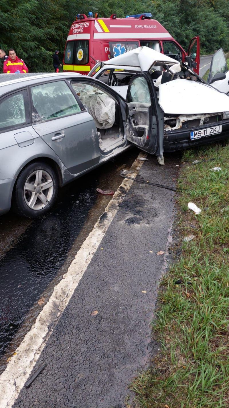 Imagini de la locul accidentului din Mureș Imagini de la locul accidentului din Mureș
