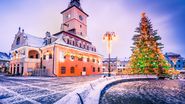 craciun, zapada, brasov, piata sfatului, brad impodobit