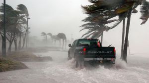 Alertă meteo extremă! 5,9 milioane de locuitori, evacuați de urgență din cauza uraganului Milton. Autoritățile au anunțat zonele unde sunt așteptate furtuni violente, cu rafale de până la 270 km/h
