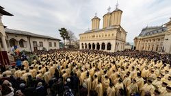 Ce salariu are un preot, un călugăr, dar și ce salariu ajunge să încaseze Patriarhul Daniel în fiecare lună