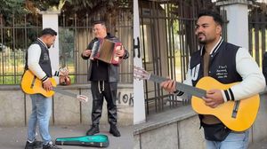 Jador a înlocuit scena cu trotuarul! Manelistul a cântat pe stradă și le-a oferit un spectacol de zile mari trecătorilor