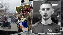 Scene sfâșietoare la înmormântarea lui Andrei, motociclistul din Galați acroșat în trafic de fosta iubită! Tânărul, condus pe ultimul drum cu onoruri militare. Prietenii lui și-au luat rămas-bun de la el într-un mod copleșitor: „Astăzi și cerul e trist”