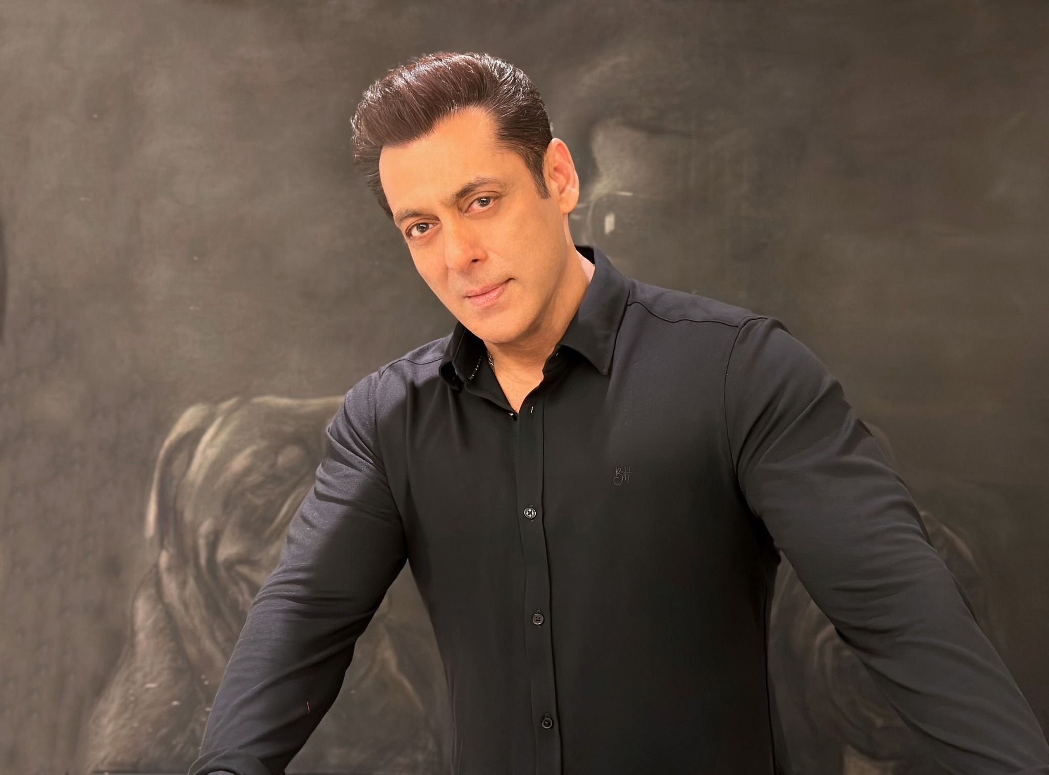 Salman Khan A n elat o Pe Iulia V ntur Iar Tat l S u L a Dat De Gol Salman Khan A n elat o Pe Iulia V ntur Iar Tat l S u L a Dat De Gol