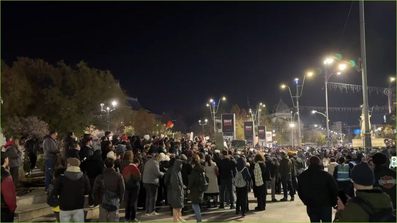 protest tineri piata universitatii