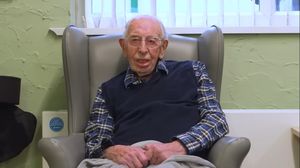 John Tinniswood, declarat cel mai bătrân om din lume de Guinness World Record, a murit la vârsta de 112! A fost veteran al celui de-al Doilea Război Mondial
