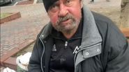 David, omul străzii din București
