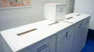 Urnele dintr-o secție de vot